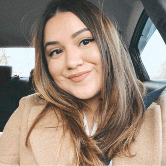 Meet your Posher, Lucy - Picture 3 of 4